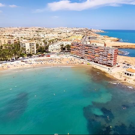 Appartamento Sunny Bungalow Near The Sea And Petanque Field Torrevieja Esterno foto