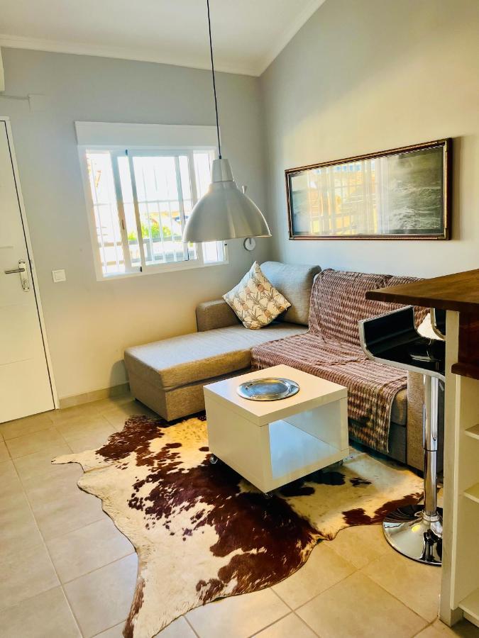 Appartamento Sunny Bungalow Near The Sea And Petanque Field Torrevieja Esterno foto