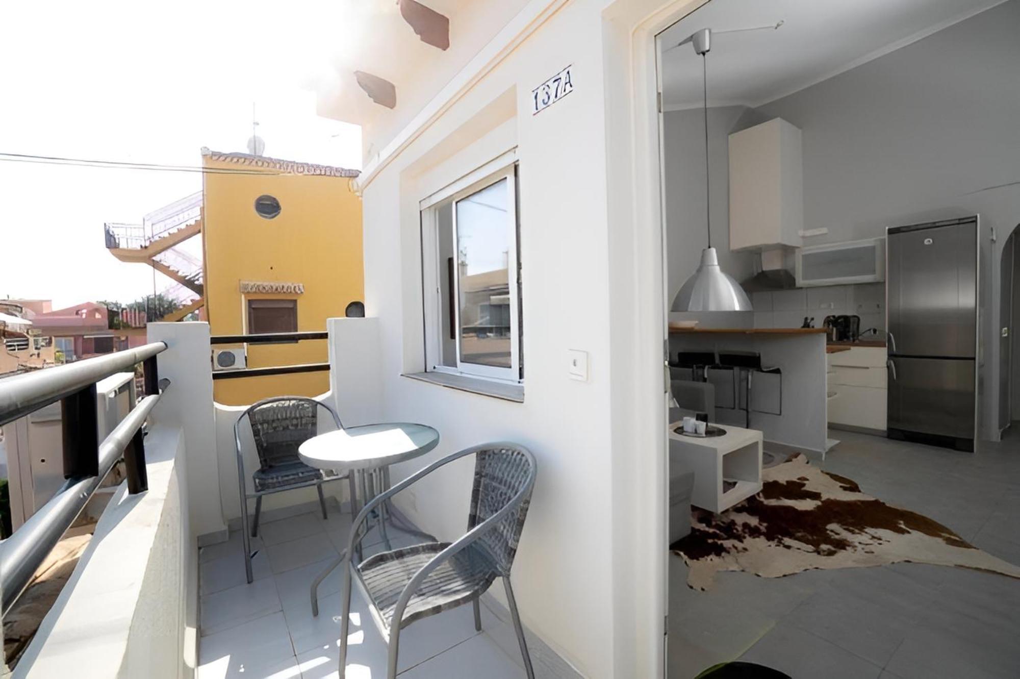 Appartamento Sunny Bungalow Near The Sea And Petanque Field Torrevieja Esterno foto
